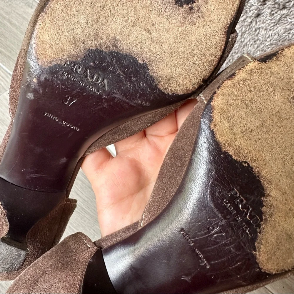 Prada 2002 Spring Brown Suede Pointed Buckle Kitten Heels - Picture 4 of 7